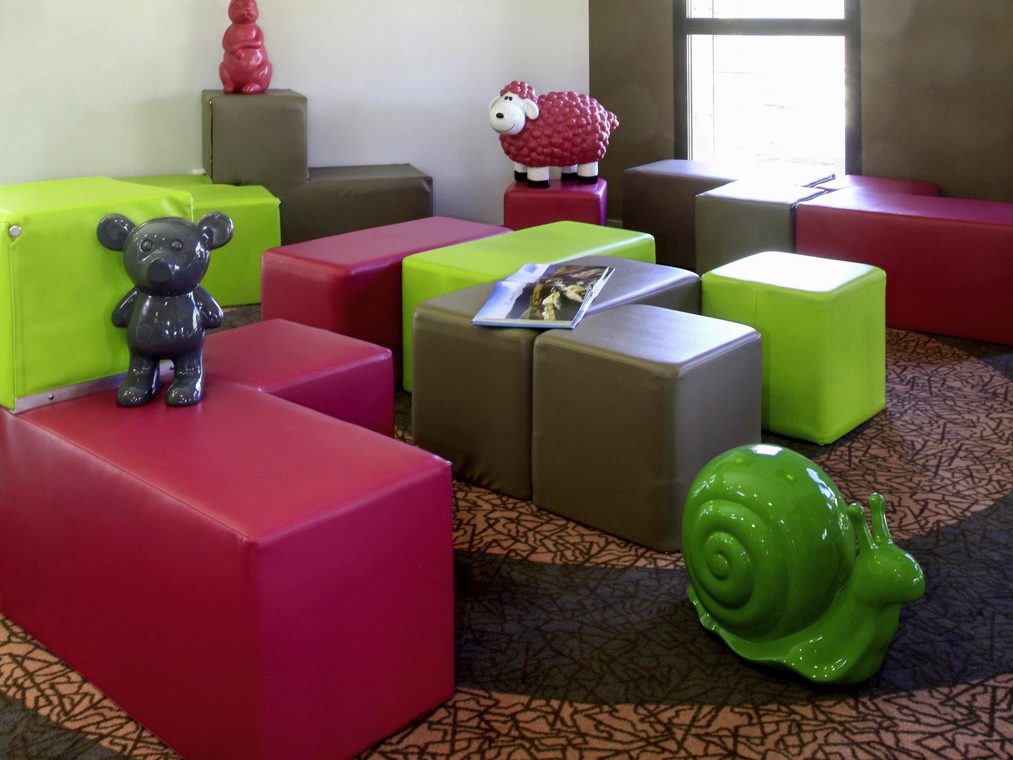 Отель Ibis Styles Castres Кастр Экстерьер фото