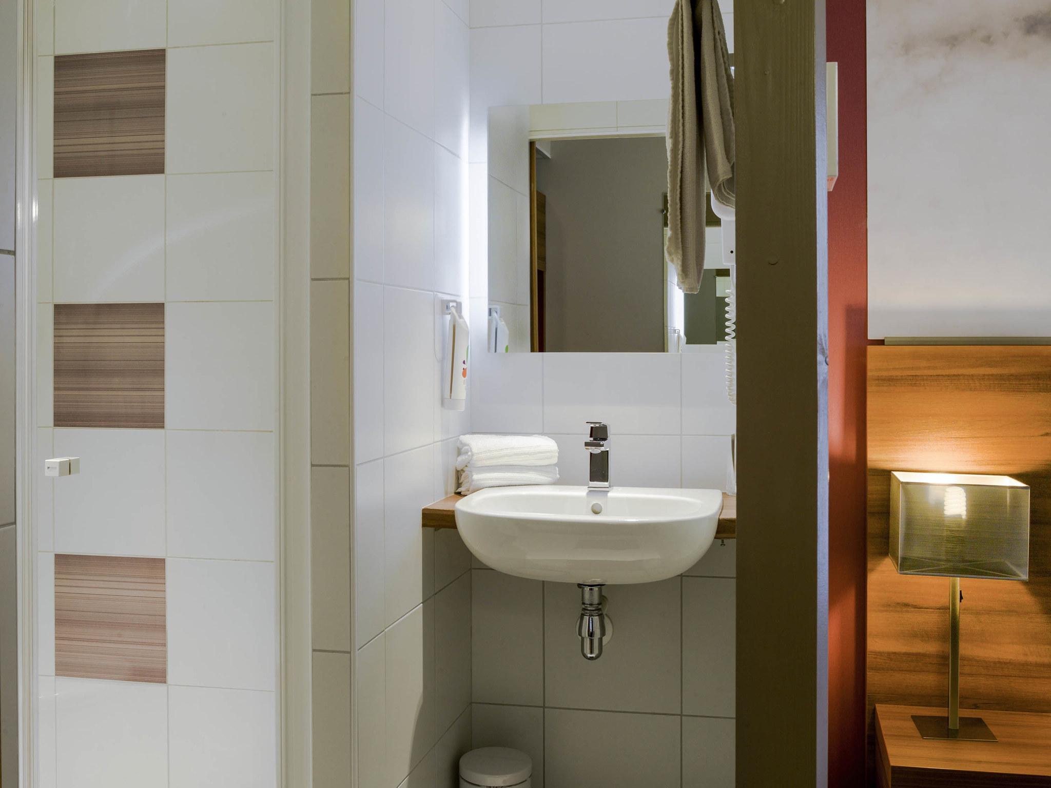 Отель Ibis Styles Castres Кастр Экстерьер фото