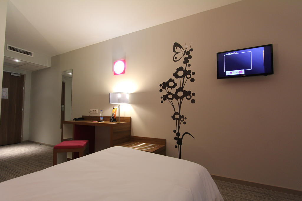 Отель Ibis Styles Castres Кастр Номер фото